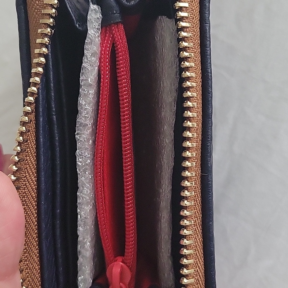 Dooney & Bourke Pebble Grain Zip Around Credit Card Case Dark Blue Leather . NWT - Picture 7 of 9